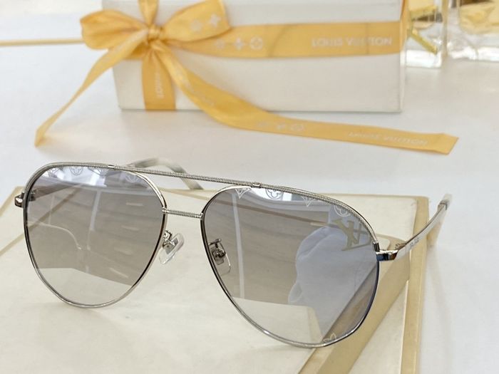 Louis Vuitton Sunglasses Top Quality LVS00697